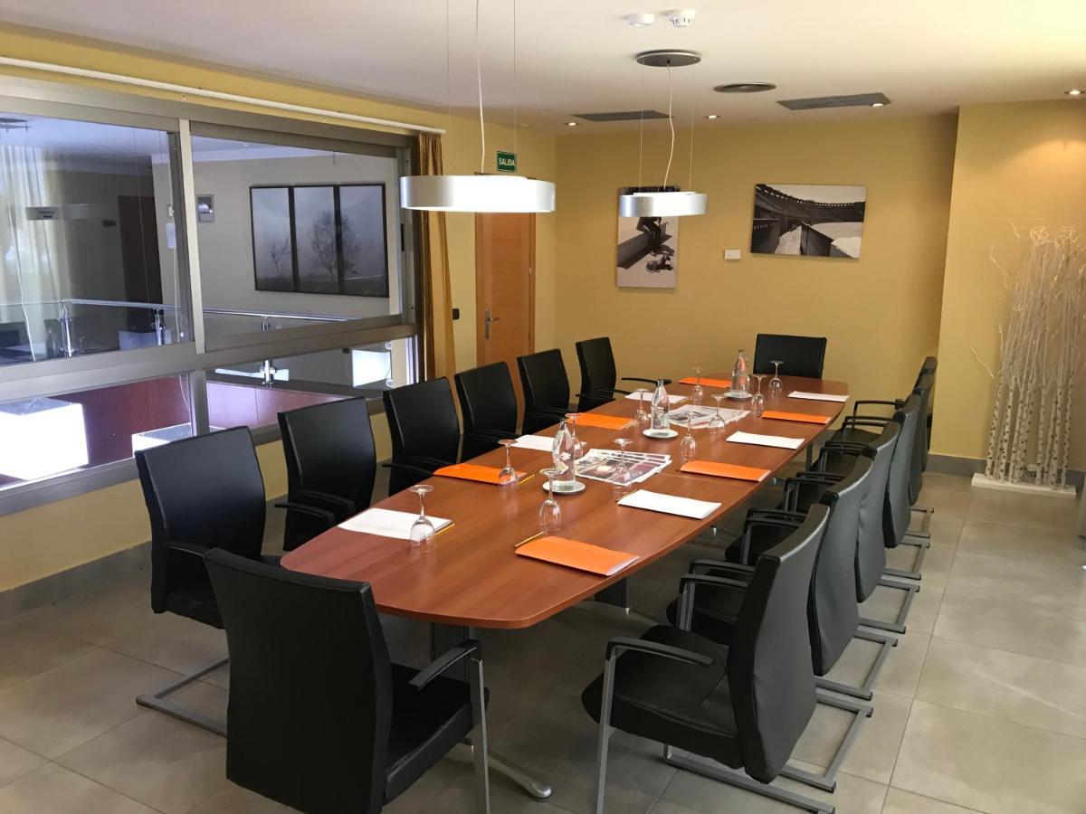 Hotel Montera Plaza Los Barrios Zewnętrze zdjęcie