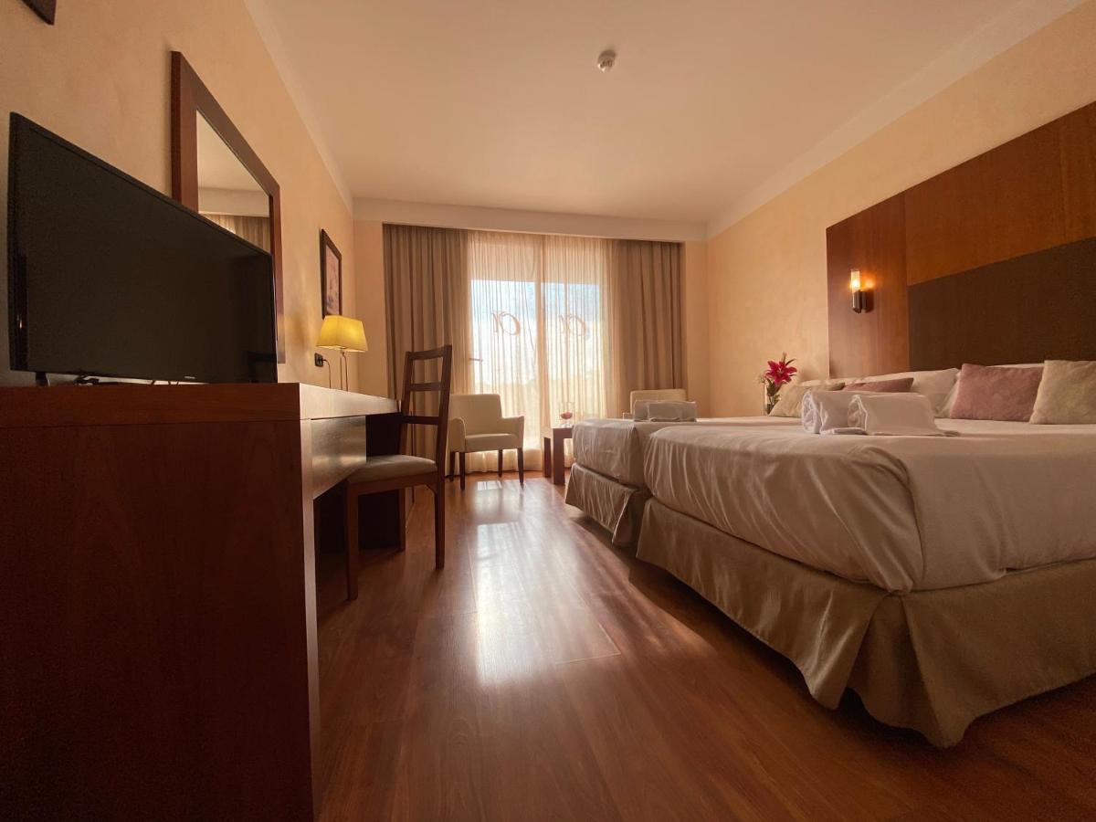 Hotel Montera Plaza Los Barrios Zewnętrze zdjęcie