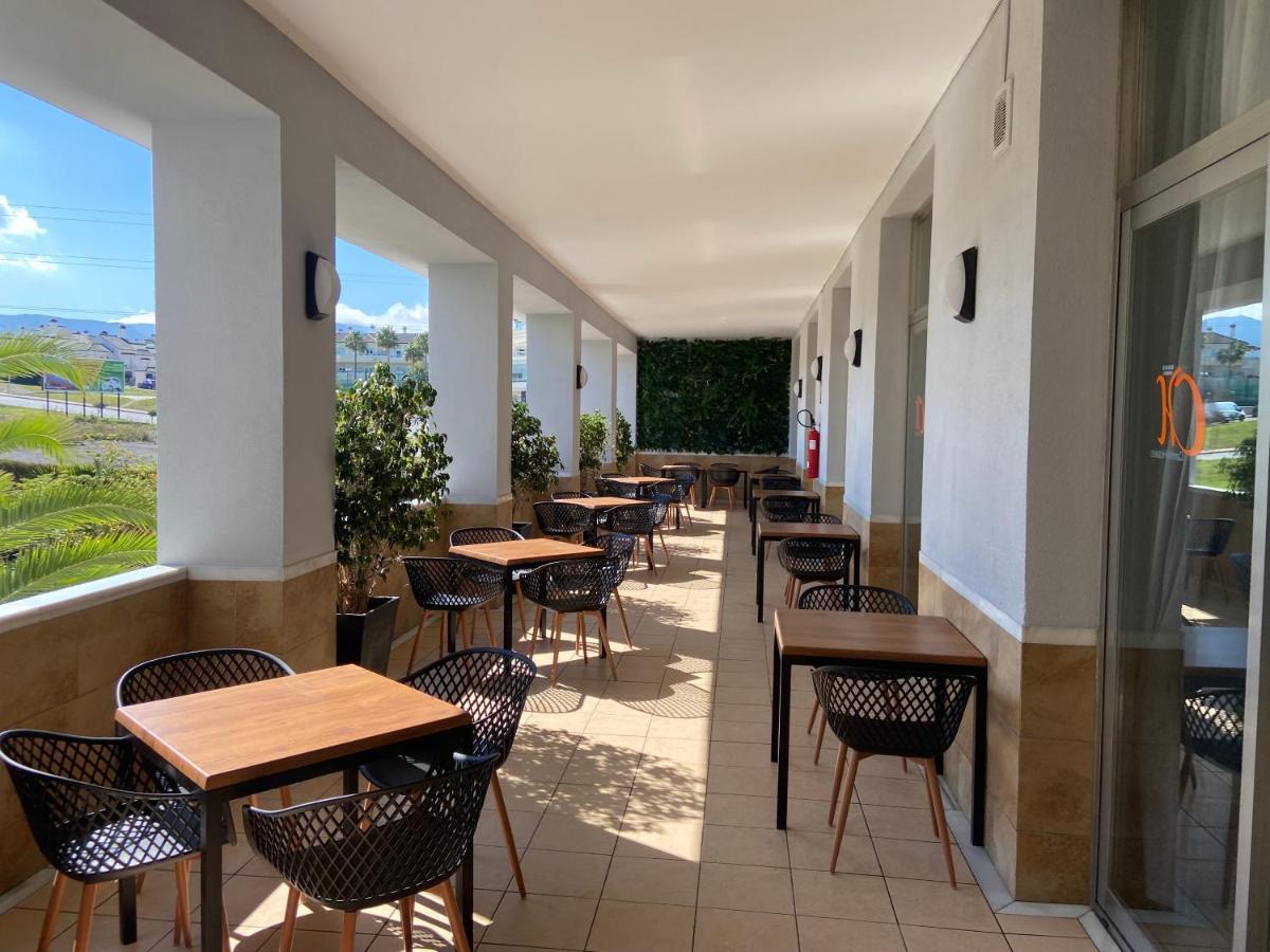 Hotel Montera Plaza Los Barrios Zewnętrze zdjęcie