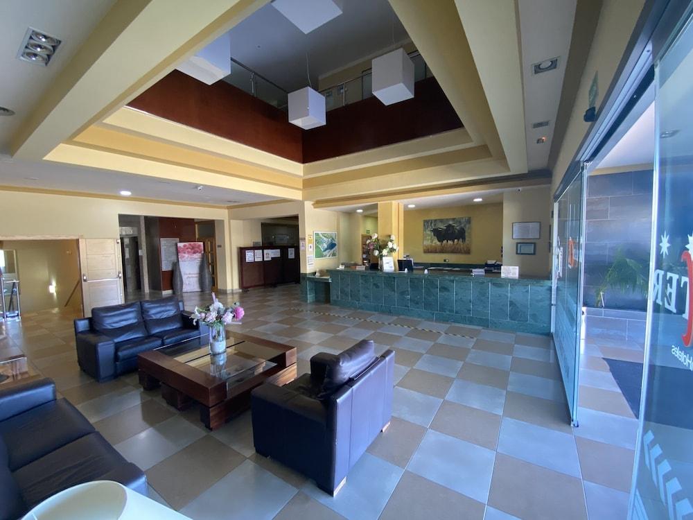 Hotel Montera Plaza Los Barrios Zewnętrze zdjęcie