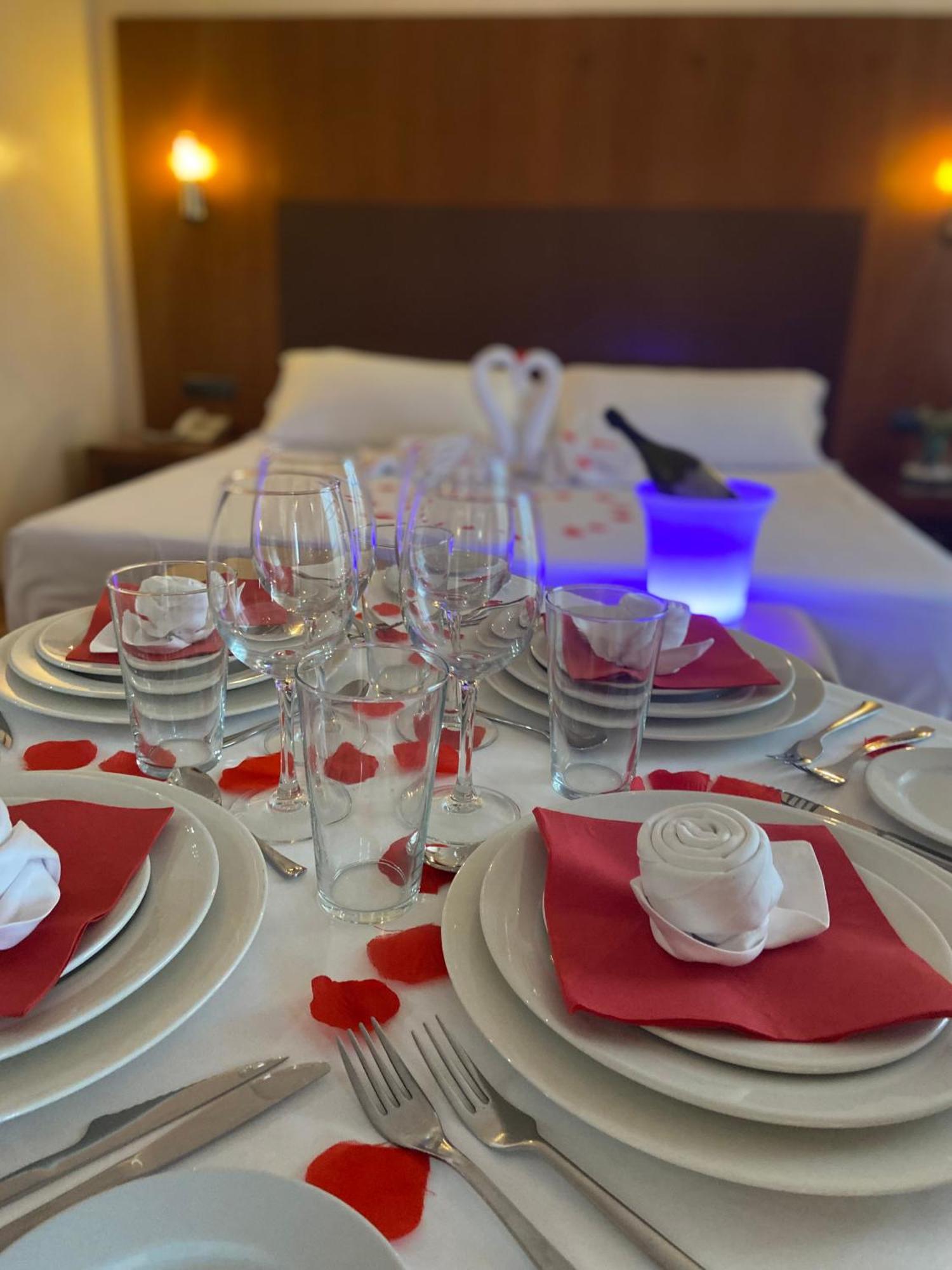 Hotel Montera Plaza Los Barrios Zewnętrze zdjęcie