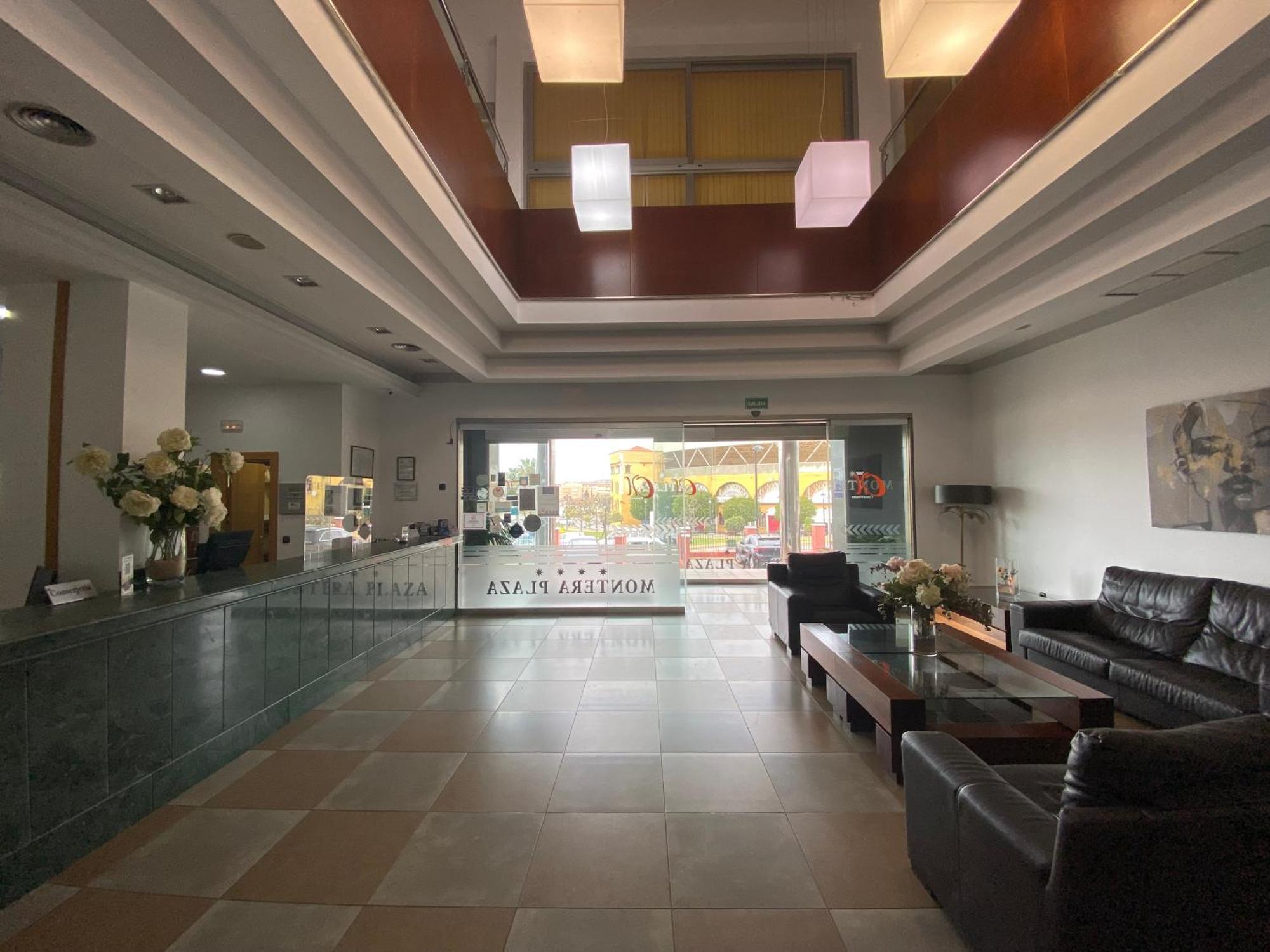 Hotel Montera Plaza Los Barrios Zewnętrze zdjęcie