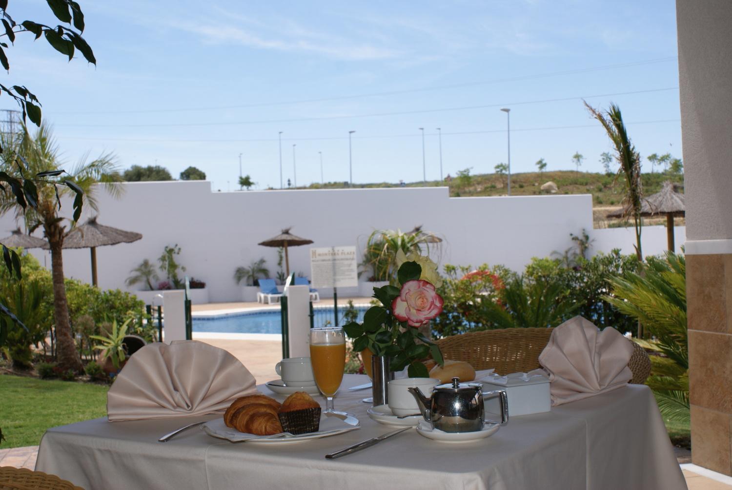 Hotel Montera Plaza Los Barrios Restauracja zdjęcie