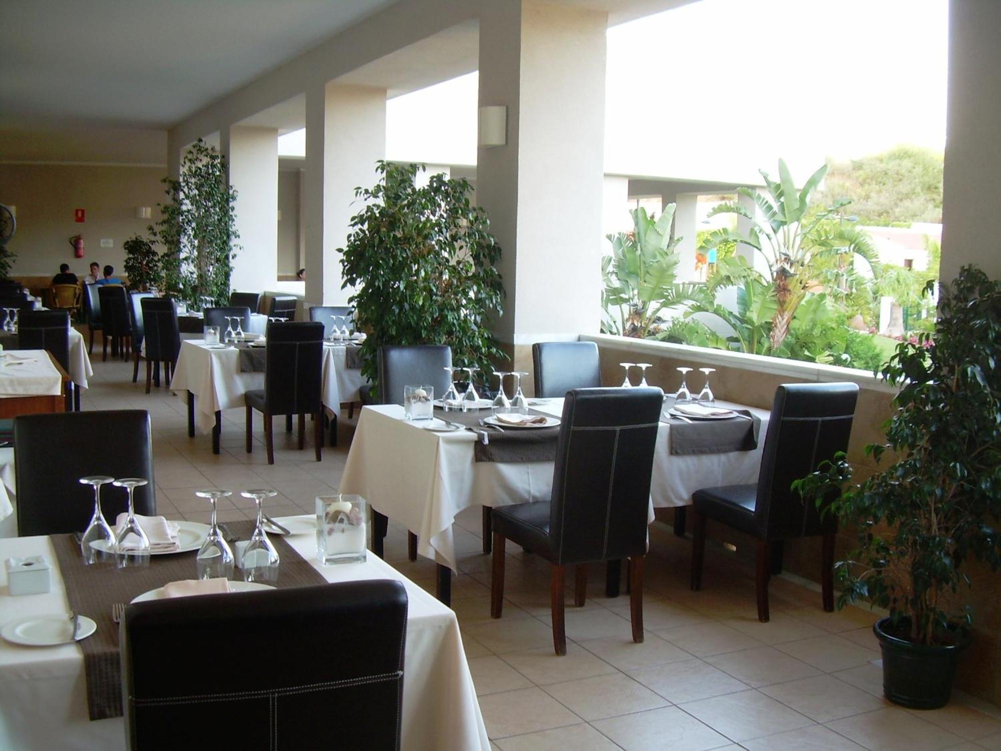 Hotel Montera Plaza Los Barrios Restauracja zdjęcie
